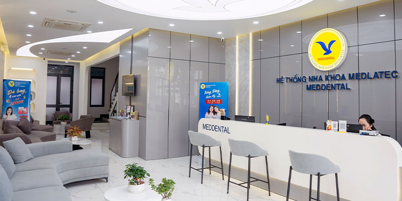 Bọc răng sứ an toàn tại Hệ thống nha khoa Medlatec